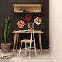 Hanah Home Mesa de estudio Fluse en color roble con estante de pared